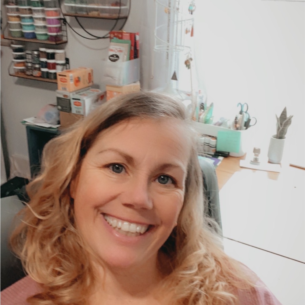 Meet your Posher, Lori